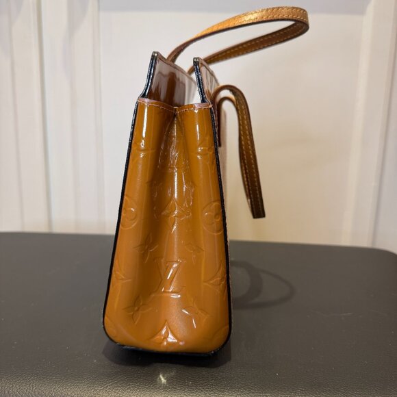 Authentic Louis Vuitton Catalina BB Vernis Patent Leather Handbag Golden - Picture 2 of 15